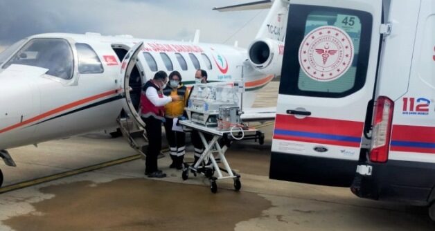Siirt’te kalp rahatsızlığı bulunan 5 günlük bebek, ambulans uçakla İstanbul’a