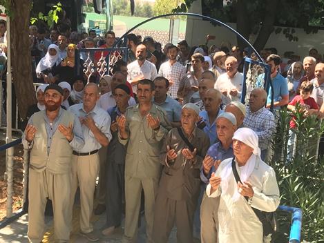 KUTSAL TOPRAKLARA DUALARLA UĞURLANDILAR