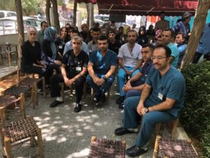 Siirt’te özel bir hastanede çalışan 60 kişilik işçi grubu, dört