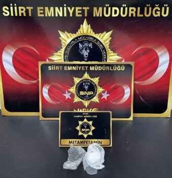 Siirt’te şüphe üzerine durdurulan bir şahsın üstünde yapılan aramada uyuşturucu