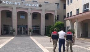 SİİRT’TE TERÖR ÖRGÜTÜNE ÜYE OLMAKTAN ARANAN ŞAHIS YAKALANDI