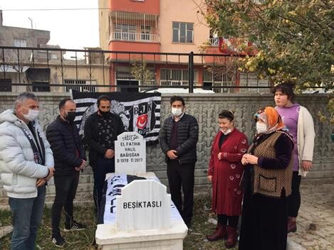 Siirt’te 3 yıl önce hayatını kaybeden Halil Bağışğan’ın mezar taşına,