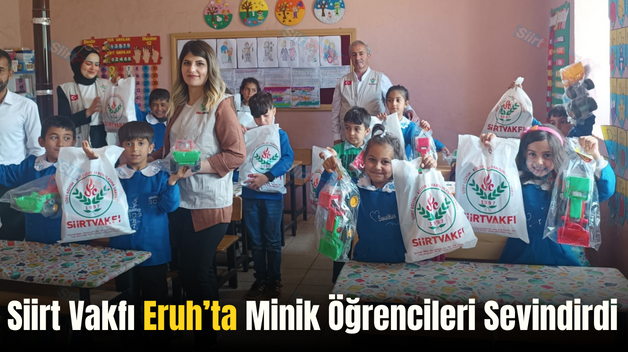 Siirt Vakfı Eruh’ta Minik Öğrencileri Sevindirdi