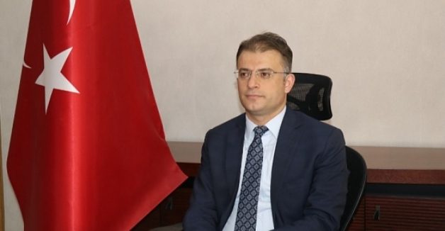 Siirt Vali Yardımcısı Zihni Yıldızhan, FETÖ soruşturması kapsamında görevden uzaklaştırılarak