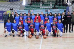 Siirt’te yaptığı eğitim çalışmaları ile toplumdan büyük bir takdir kazanan