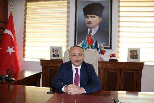 İçişleri Bakanlığınca Siirt Belediyesi Başkanı Vekilliğine getirilen Siirt Valisi Ali