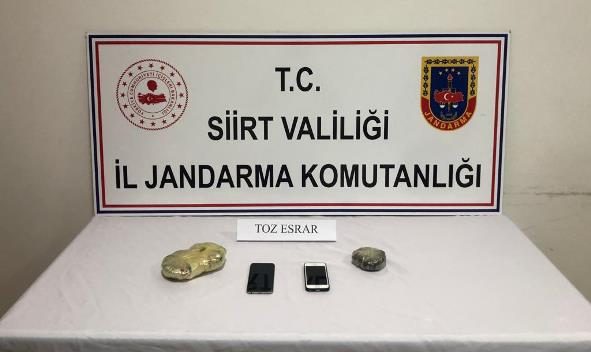 Siirt İl Jandarma Komutanlığı ekiplerince kentte uyuşturucu ticareti yapan tacirlerine