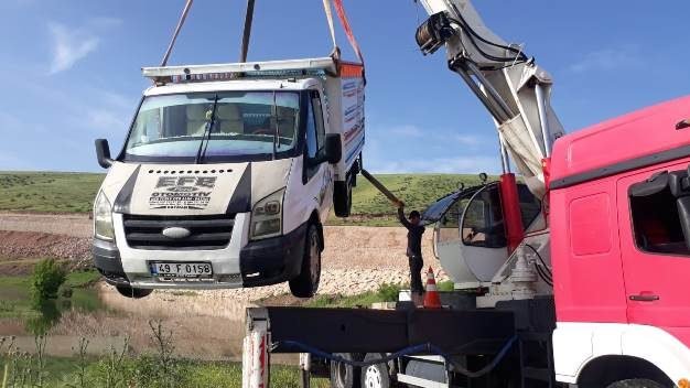 Siirt Kurtalan yolu üzeri Başur mesire alanı mevkiinde Baykan ilçesine