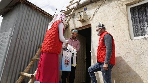 Siirt’te Kamu Personel Seçme Sınavı (KPSS) sınavına hazırlanan bir gencin Cumhurbaşkanlığı İletişim