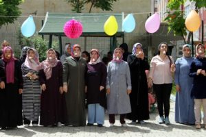 Siirt’te okul öncesi eğitim kurumları, ‘Okul Dışarıda Günü’ kapsamında geleneksel