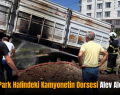 Siirt’te Park Halindeki Kamyonetin Dorsesi Alev Alev Yandı