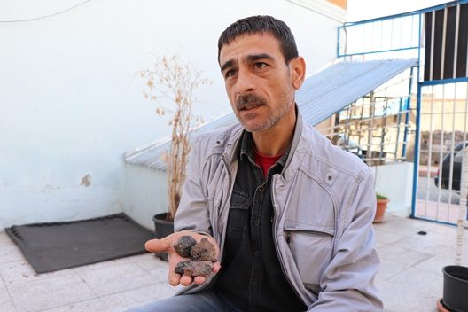 Siirt’te piknik yaptığı alanda bulduğu ve göktaşı olduğunu iddia eden