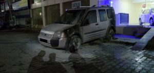 Siirt’te park halindeki bir araç sahur vakti kundaklandı. Araçtaki yangın