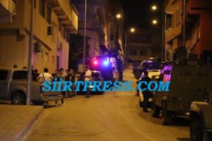 Siirt’in Algül Mahallesinde uyuşturucu tacirleri oldukları belirlenen kişi veya kişiler,
