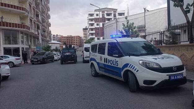 Siirt’te 72 yaşındaki Mesut. S., yolda yürüdüğü sırada henüz kimliği