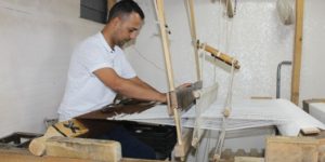 TİFTİK DOKUMACILIĞI’ MESLEĞİ ZAMANA DİRENİYOR