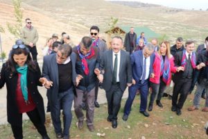 Siirt’te kardeş şehir projesi kapsamında yarın kentte düzenlenecek hamsi festivali