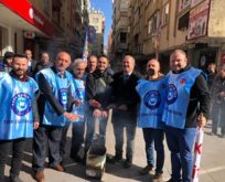 TÜRKİYE KAMU-SEN SİİRT ÜYELERİ, MEMUR MAAŞ ZAMMINI BORDRO YAKARAK PROTESTO ETTİ