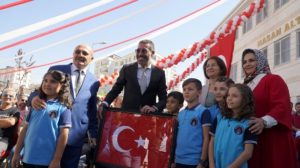 Türkiye’nin ünlü ses sanatçısı şarkıcı Hakan Altun’un memleketi Siirt’e 1
