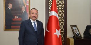 VALİ ATİK, KAMUSALDA TASARRUF TEDBİRLERİNE DİKKAT ÇEKTİ