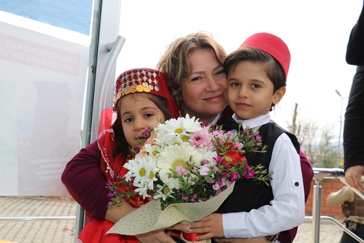 VALİ EŞİ FULYA ATİK’TEN ŞİRVAN İLÇESİNE ZİYARET
