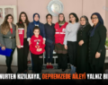 VALİ EŞİ NURTEN KIZILKAYA, DEPREMZEDE AİLEYİ YALNIZ BIRAKMADI