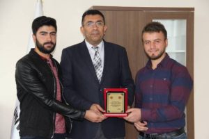 Siirt Üniversitesi (S.Ü.) Veteriner Fakültesi öğrencileri Uluslararası Katılımcı Kongresinde büyük