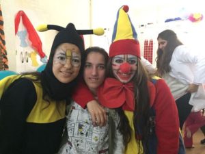 Siirt Vilayetler Hizmet Birliği Anaokulu öğrenci ve öğretmenleri, 3 Aralık