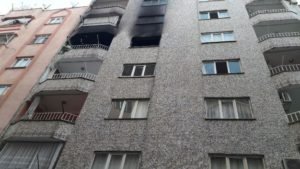 Siirt’te bir öğrenci evinde çıkan yangın, komşuların haber vermesiyle gelen